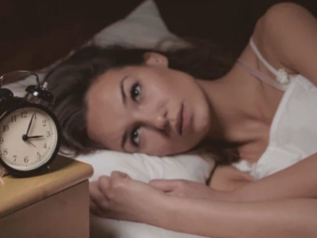 Schlafprobleme: 10 Tipps für eine erholsame Nacht trotz Stress